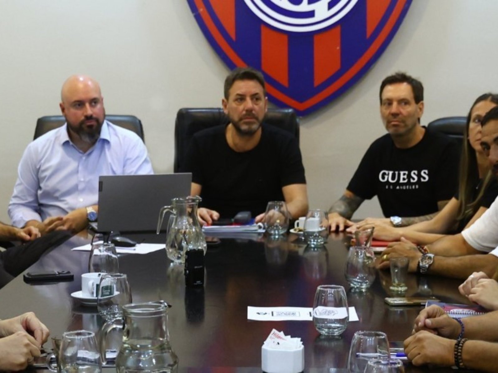 La comisión transitoria tuvo su primera reunión y definieron los cargos :: Olé