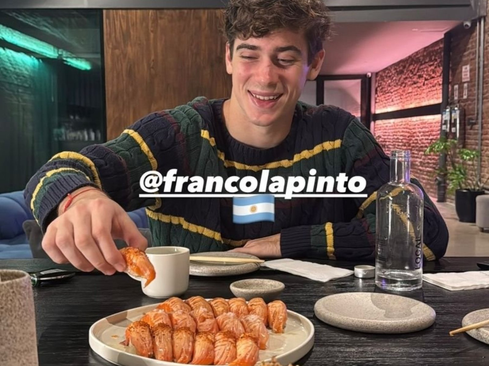 Las vacaciones de Franco Colapinto en Argentina: recital de Airbag, pádel con Tevez y sushi con Bizarrap :: Olé