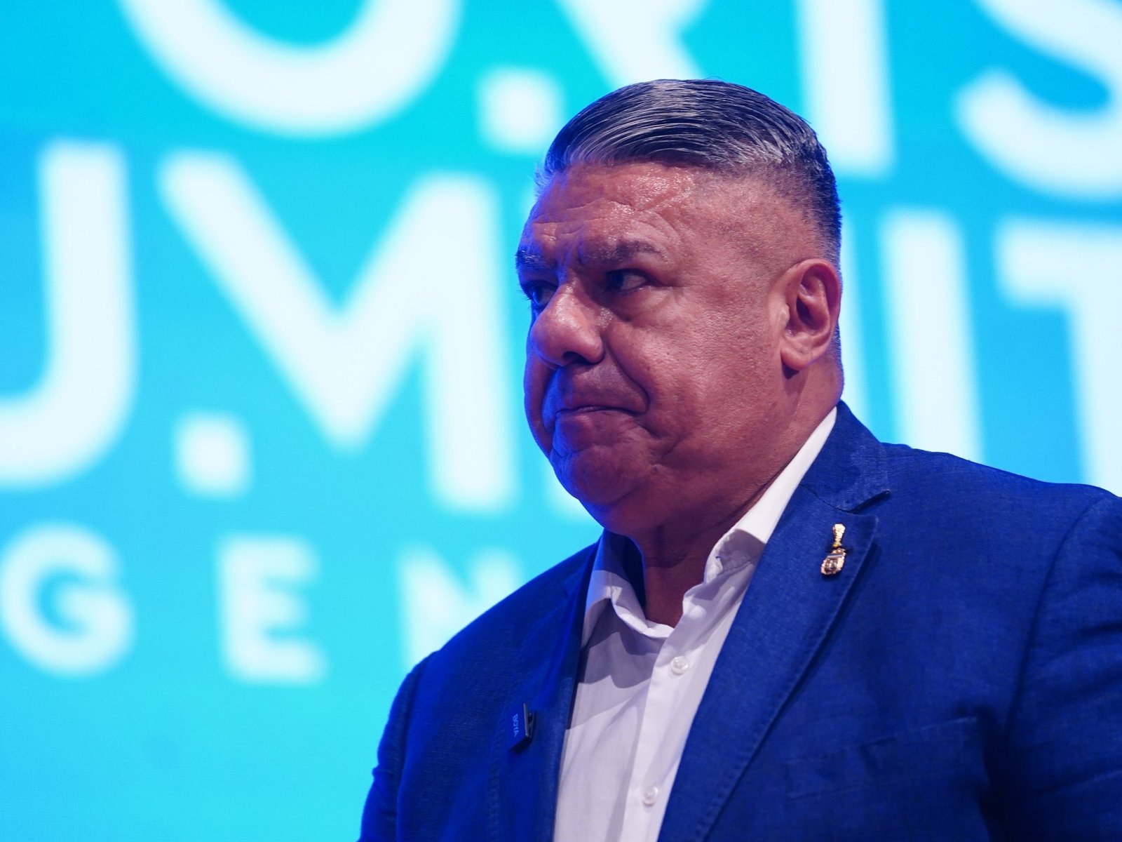 “No existen los Robin Hood que luchen por el bienestar del pueblo”