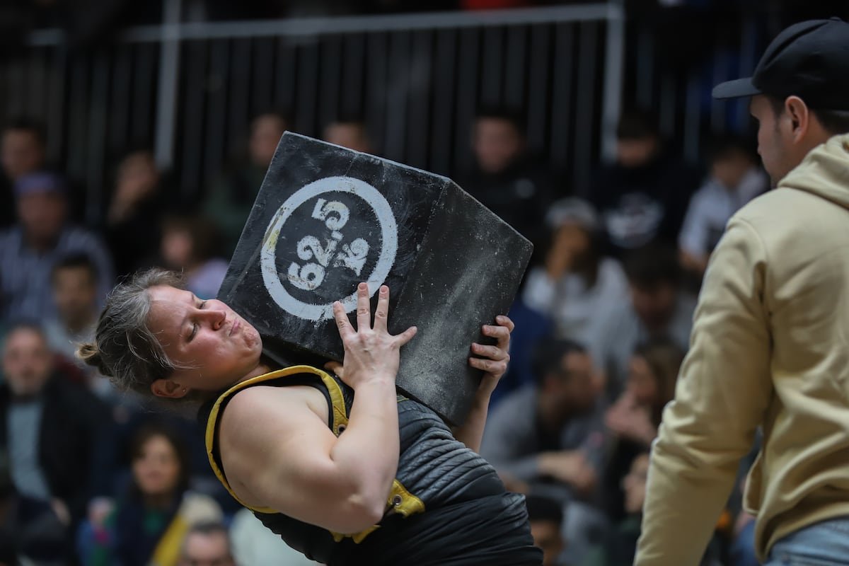 Patricia Martín, la campeona de Euskadi de levantamiento de piedras que salva las quemaduras más graves en el hospital de Cruces | Deportes