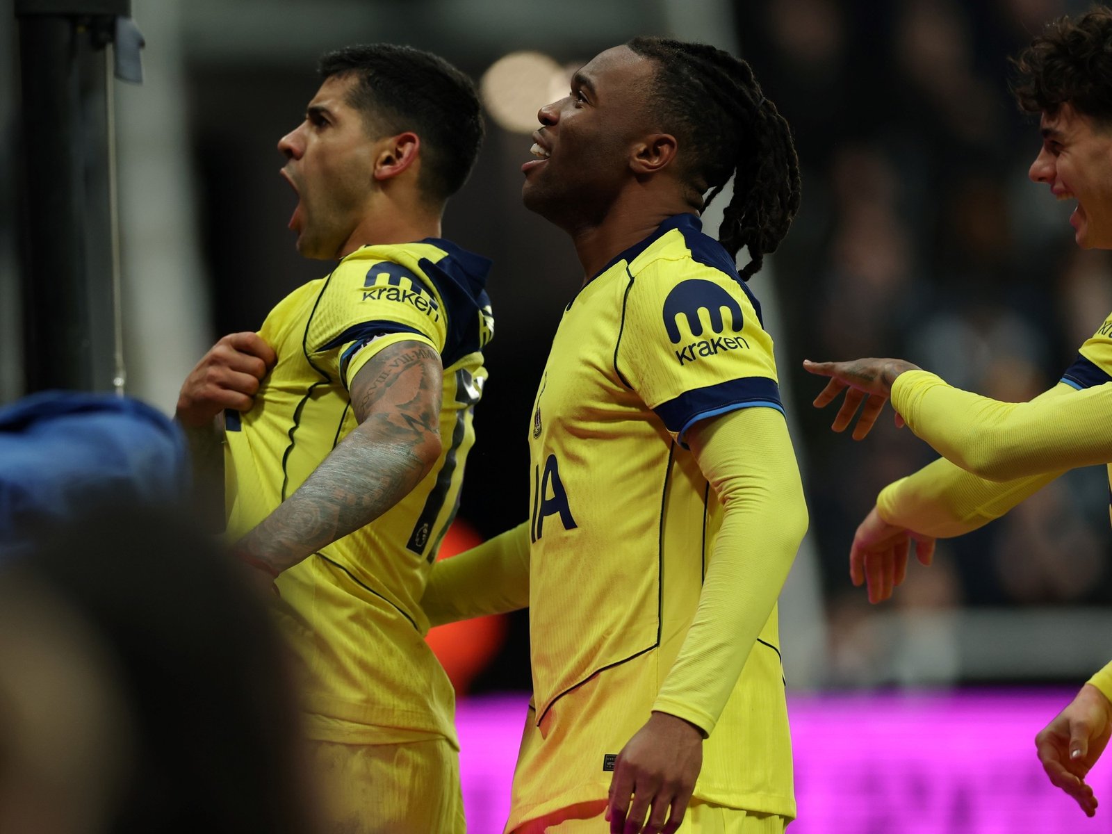 Qué dijeron en Inglaterra del doblete del Cuti Romero :: Olé