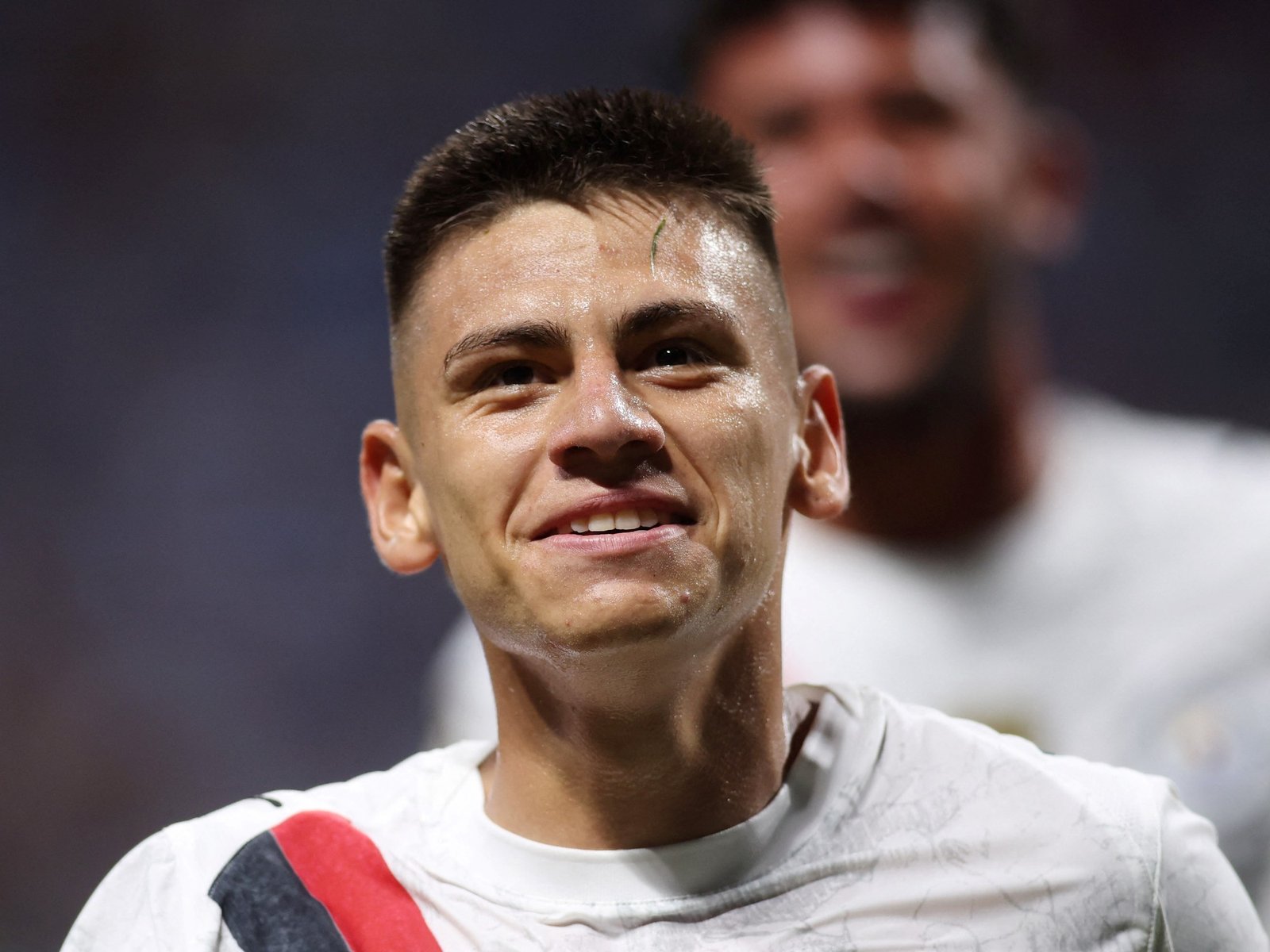 tiene todo arreglado con Girona, en descenso en España