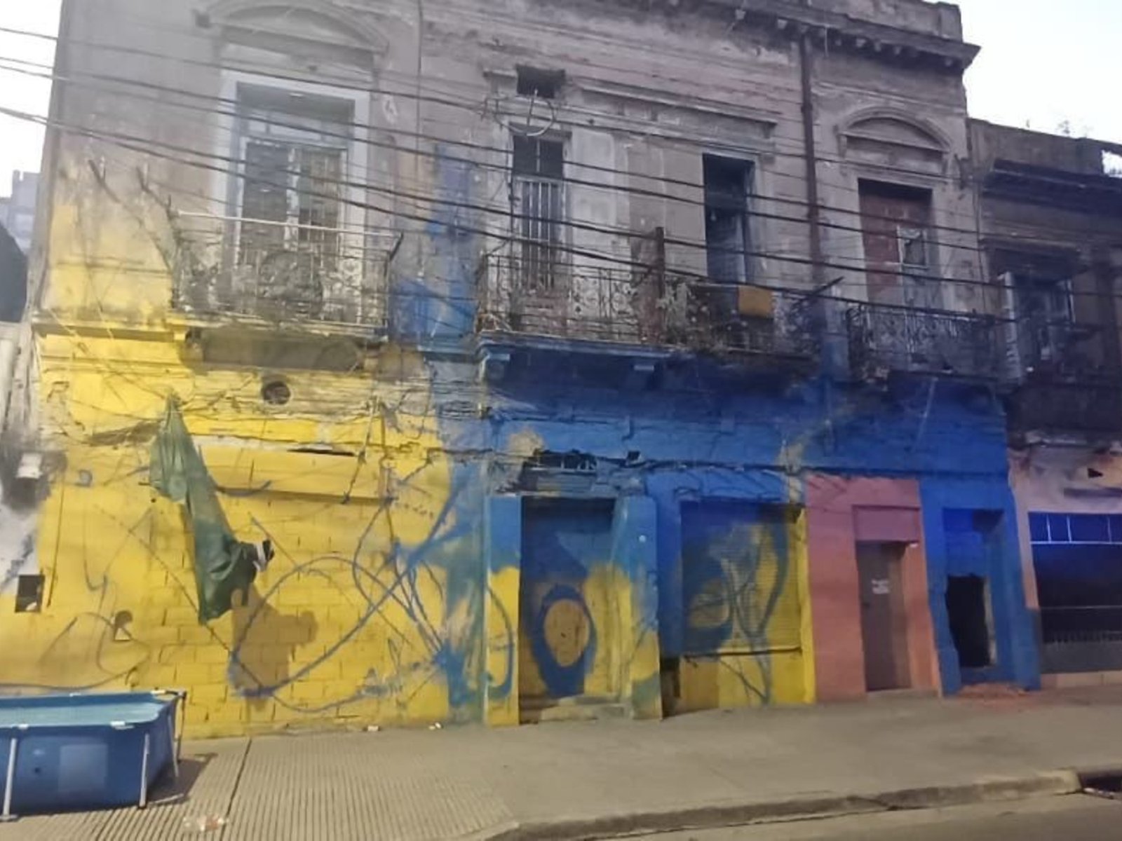 uno de ellos tiene antecedentes