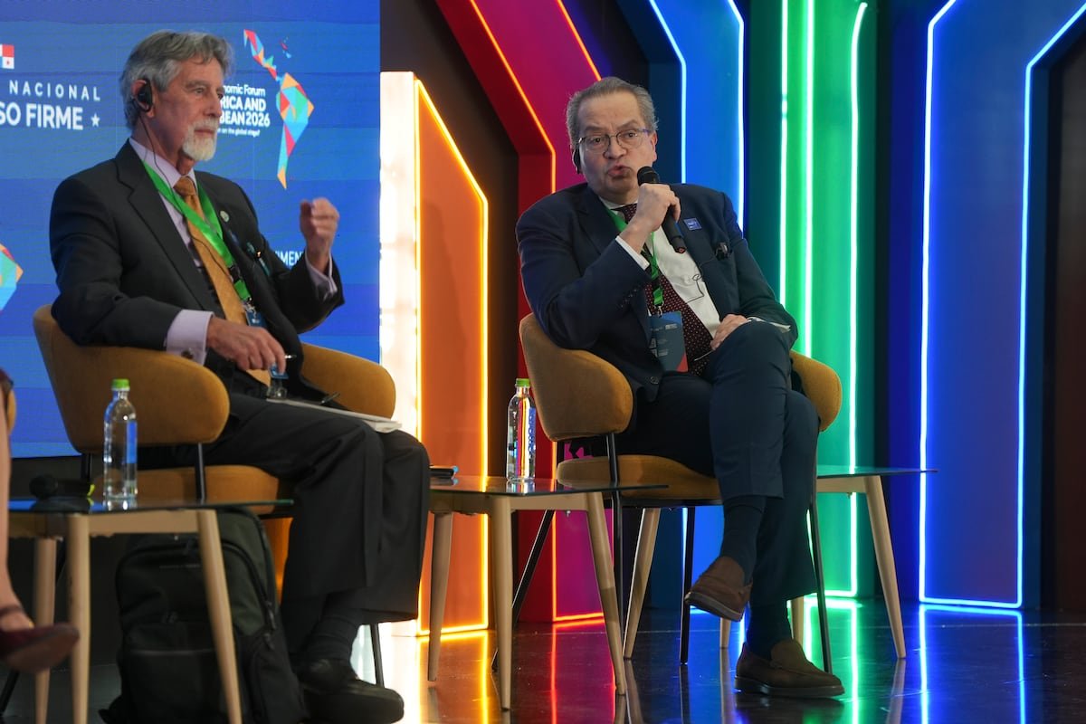 América Latina y las democracias imperfectas: el auge de los liderazgos autoritarios