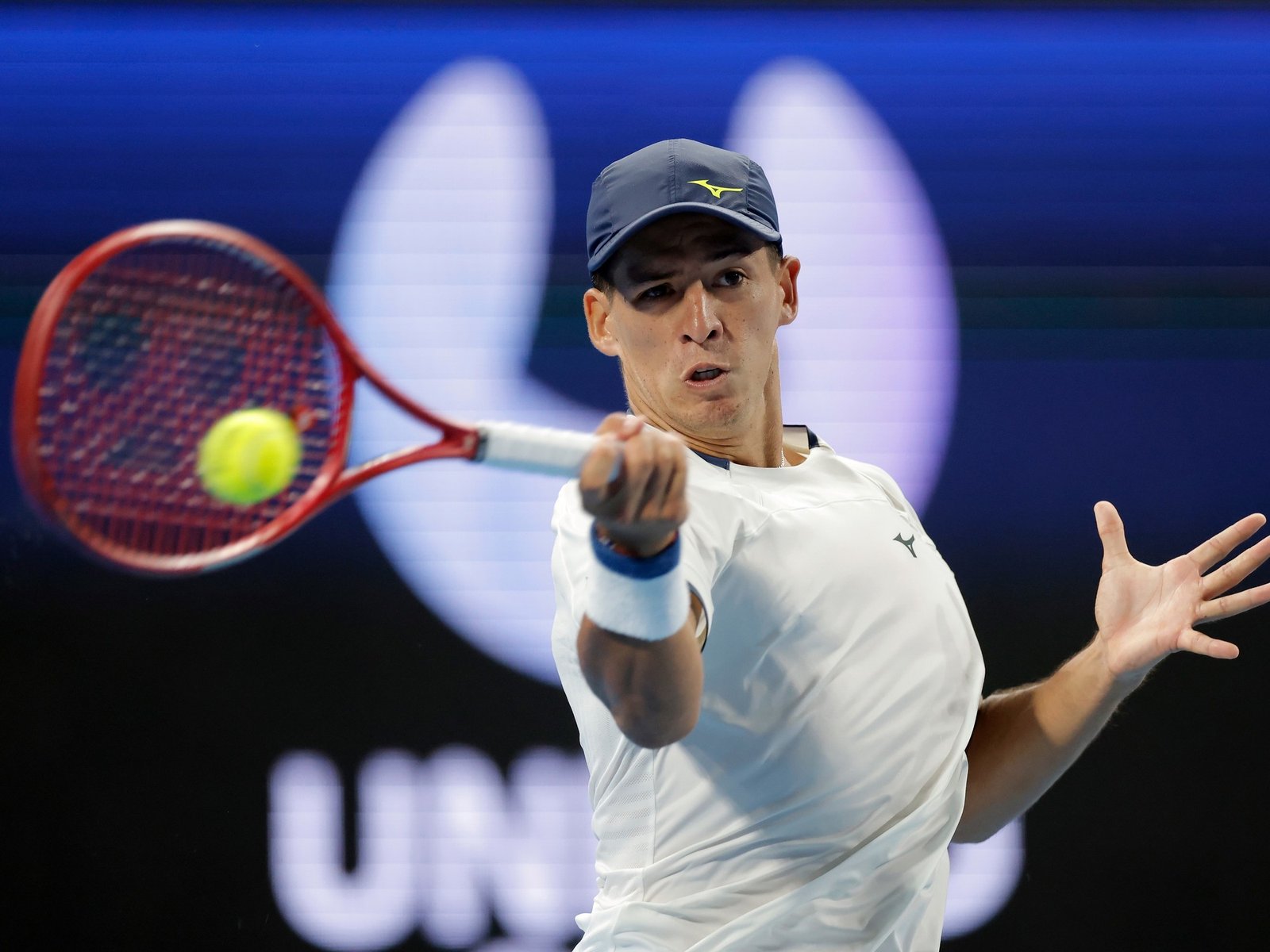 Argentina cayó con Suiza pero Seba Báez se dio el gusto de ganarle a Wawrinka y sumar su tercer triunfo en el año