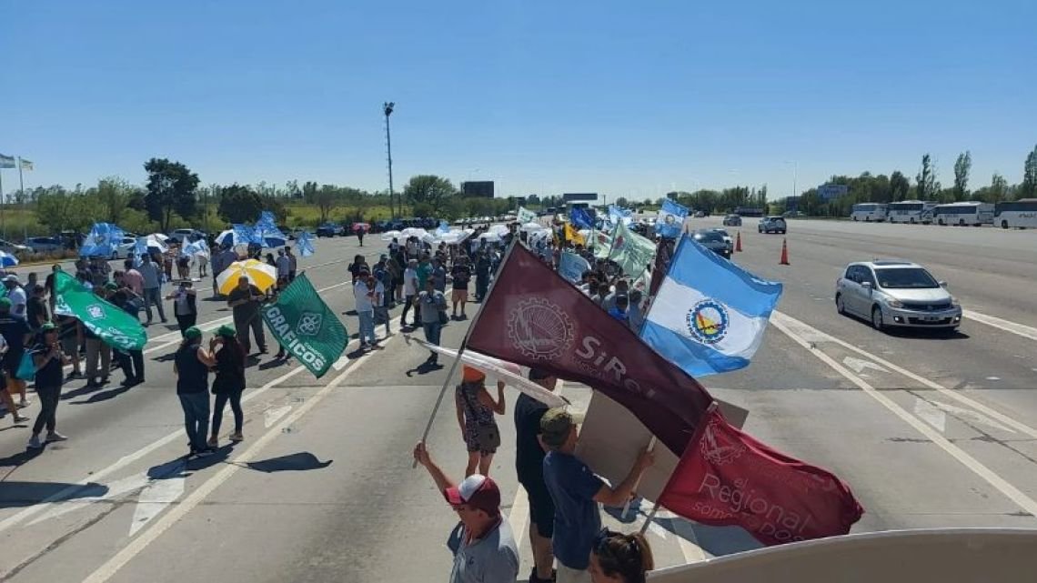Caminos de las Sierras denunció a gremios por el bloqueo del peaje: “Fue el mismo infierno del Dante”