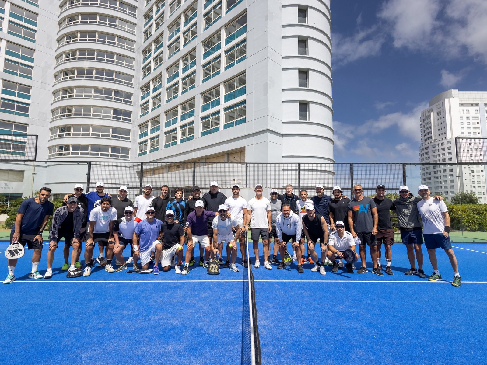 Celebrities, empresarios y deportistas argentinos disfrutaron en Punta del Este del furor por el padel