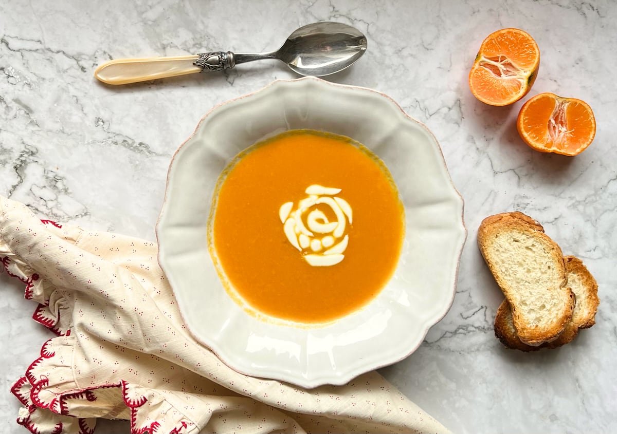 Crema de calabaza: una receta diferente con marisco | El Comidista | Gastronomía