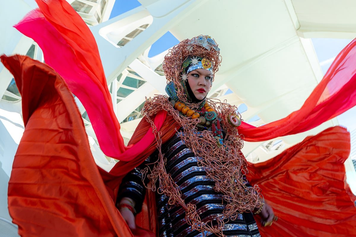 Daniel Lismore: “La bandera de Inglaterra ha sido secuestrada por los fascistas y yo quería recuperarla porque también es mía” | Placeres | S Moda
