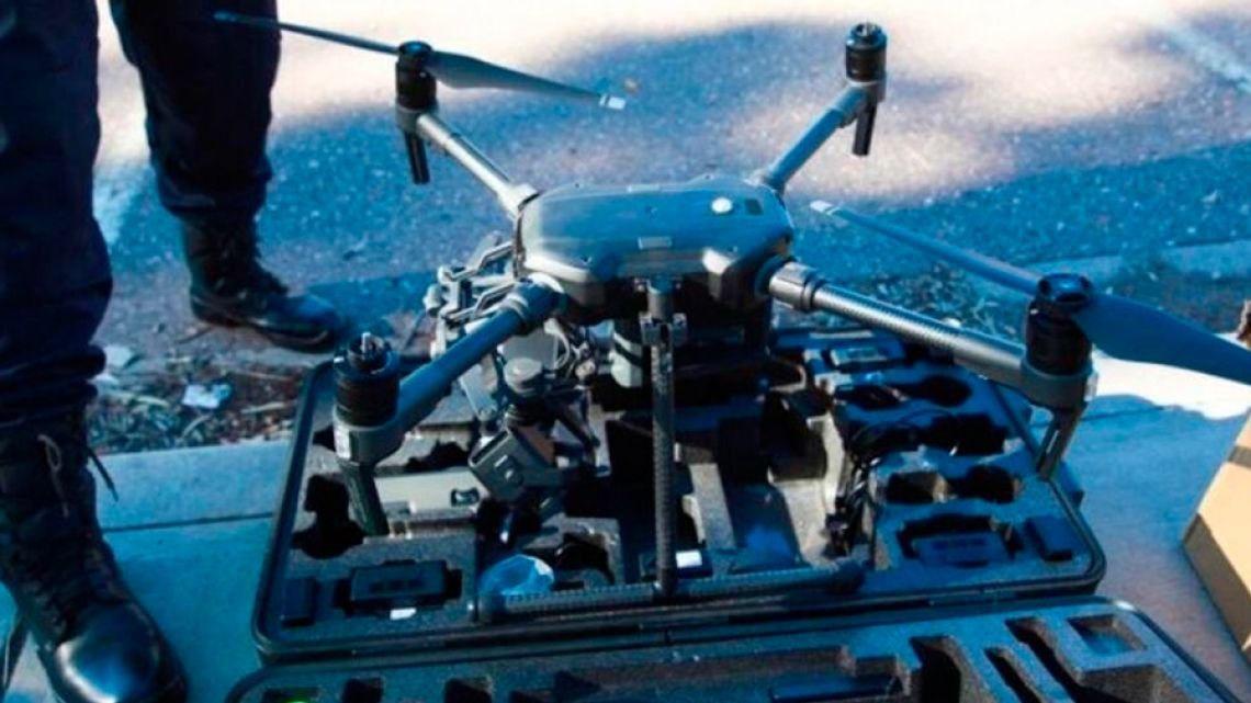 Drones de seguridad: Llaryora cruzó a los “libertarios de Córdoba” y Juez habló de “corrupción”