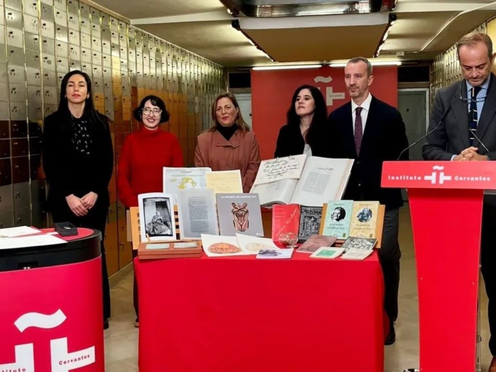 El Cervantes recibió el legado de Josefina Pla, figura clave de la cultura paraguaya del XX