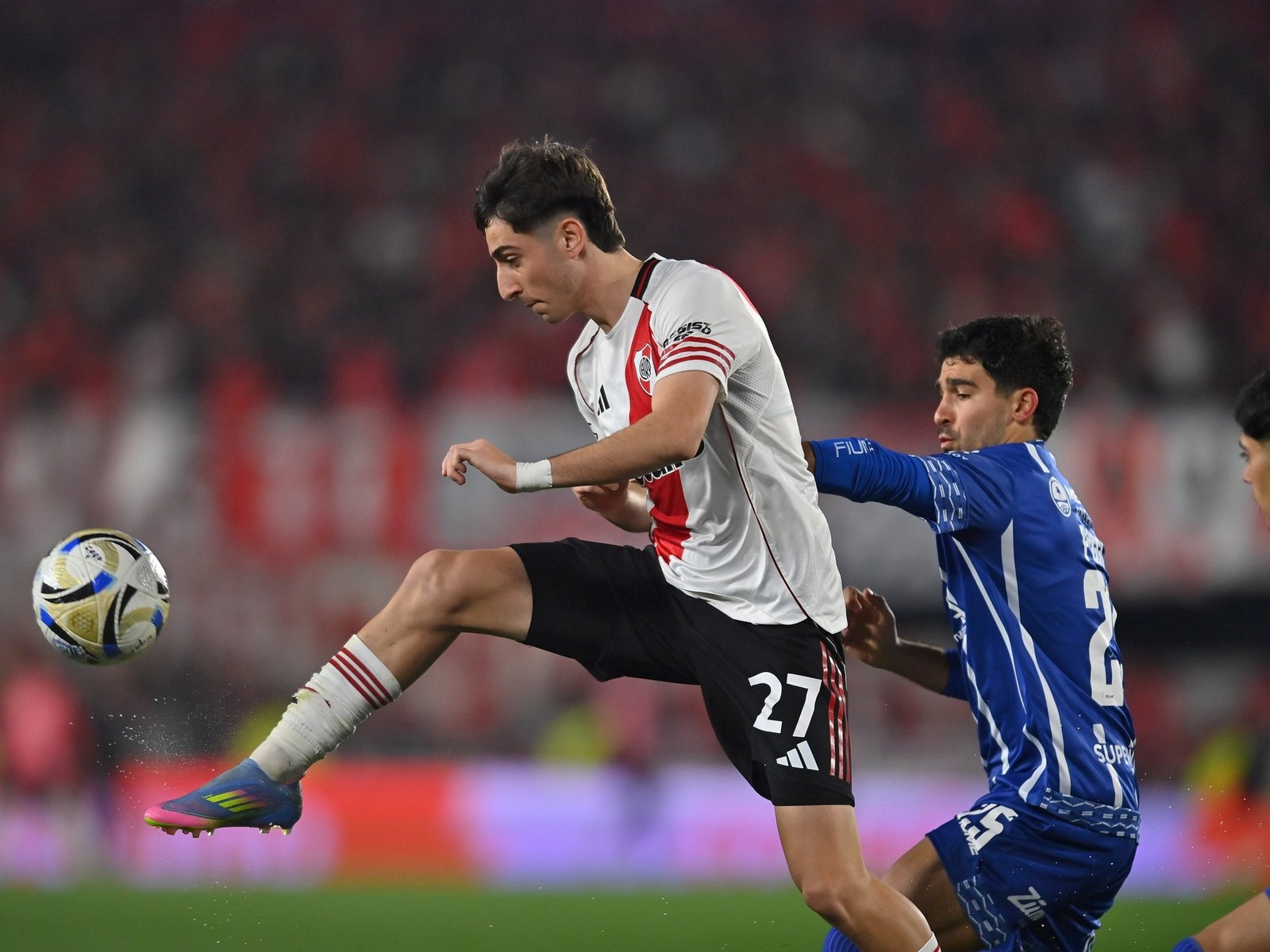 El delantero que se va de River para jugar la Libertadores en otro club de Primera :: Olé