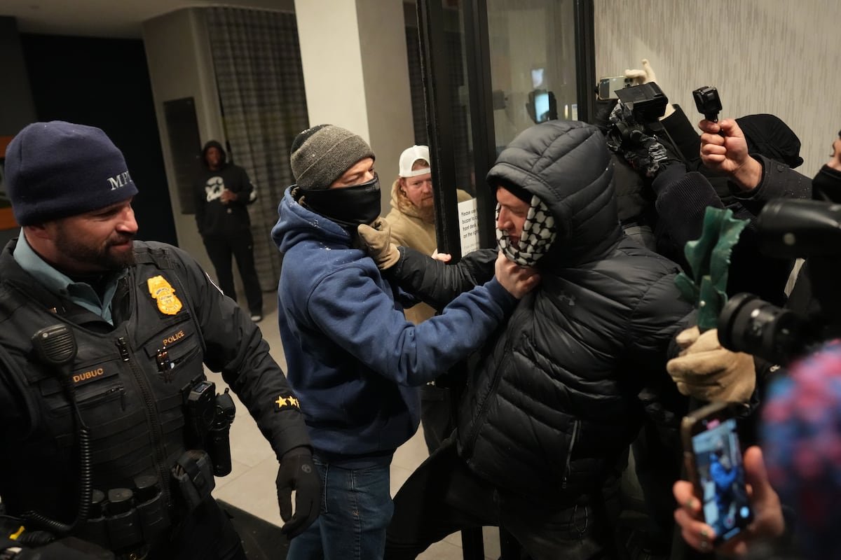 El despliegue de la policía migratoria de Trump en Minneapolis aterriza en los tribunales | Inmigración en Estados Unidos