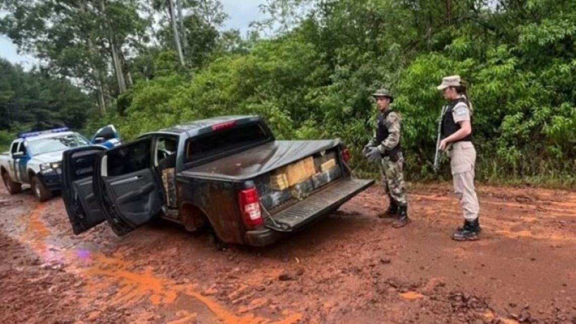 Incautaron más de una tonelada de marihuana en Misiones en una camioneta robada en Buenos Aires