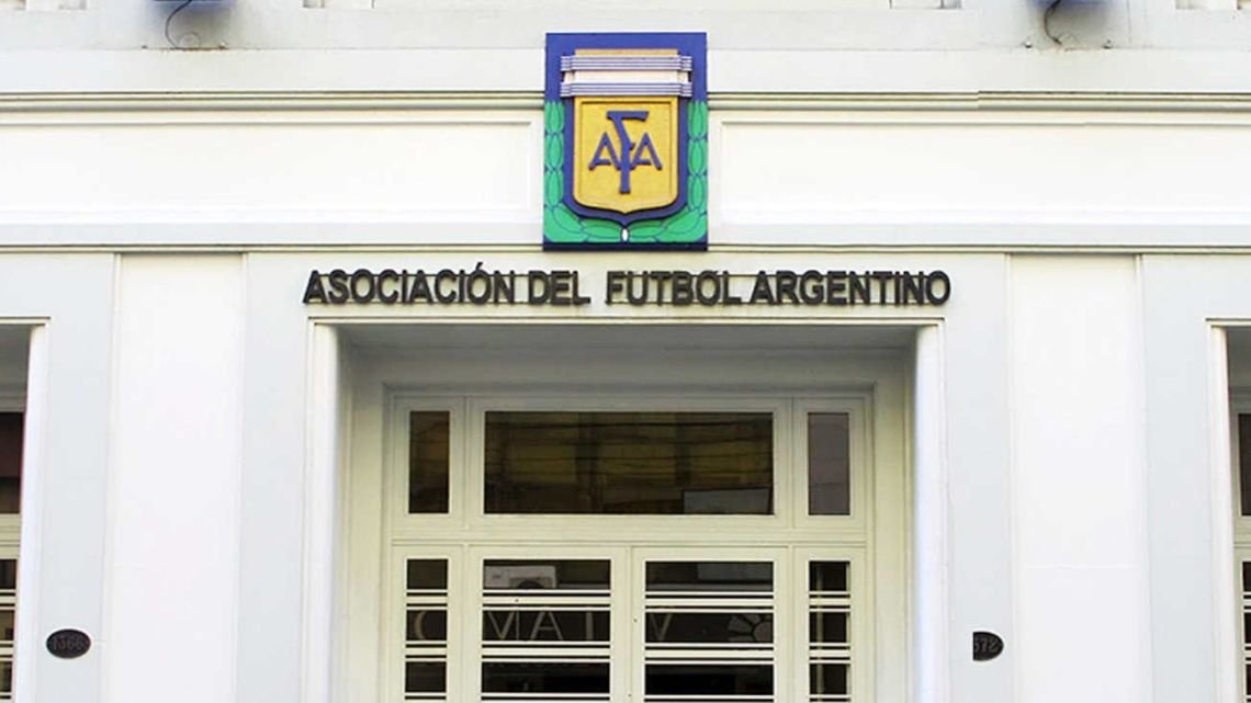 Investigación judicial: ordenan dar de baja una tarjeta de la AFA usada por un presunto testaferro de Pablo Toviggino