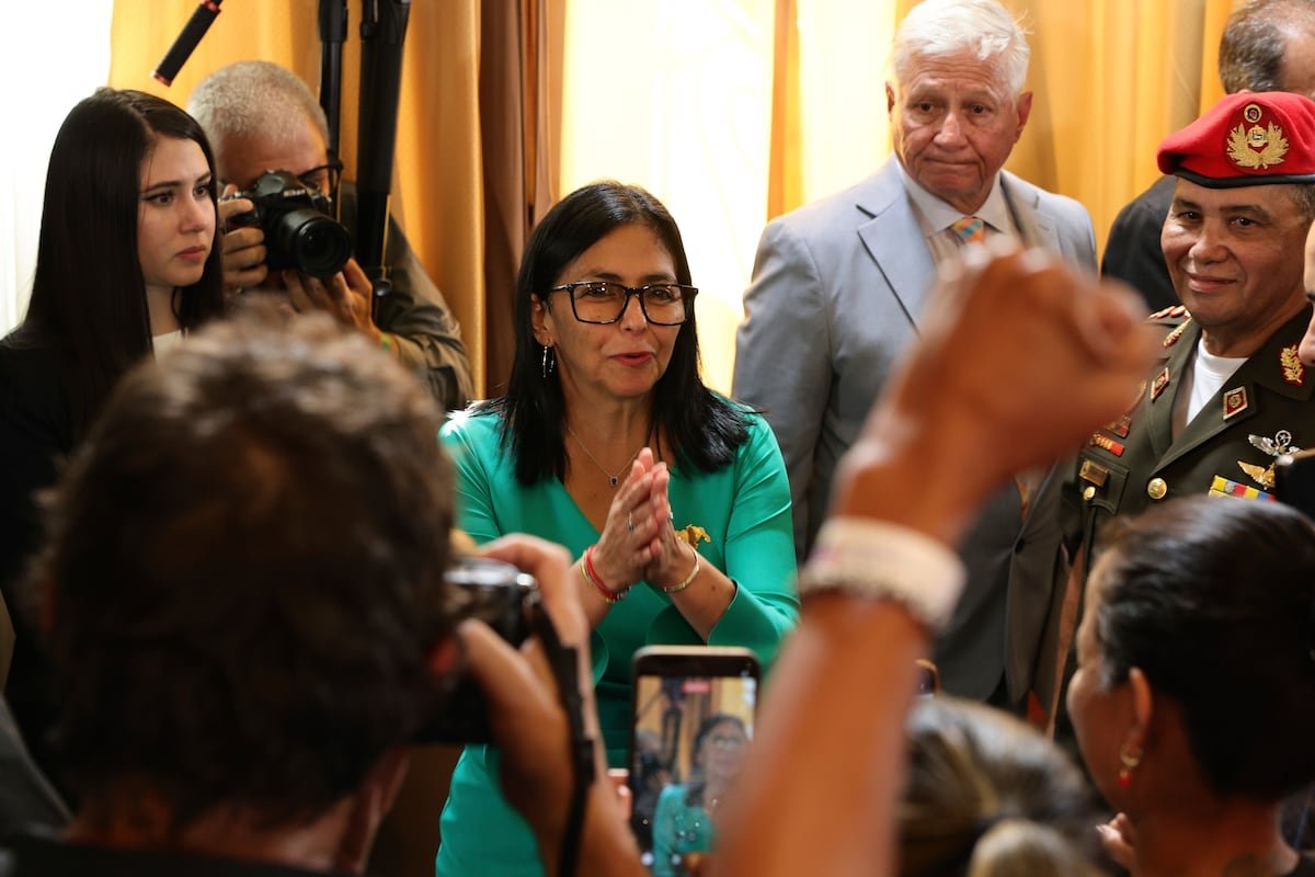 La CIA recomendó dar el poder de Venezuela a Delcy Rodríguez ante el riesgo de que María Corina Machado no controlara el ejército | Internacional