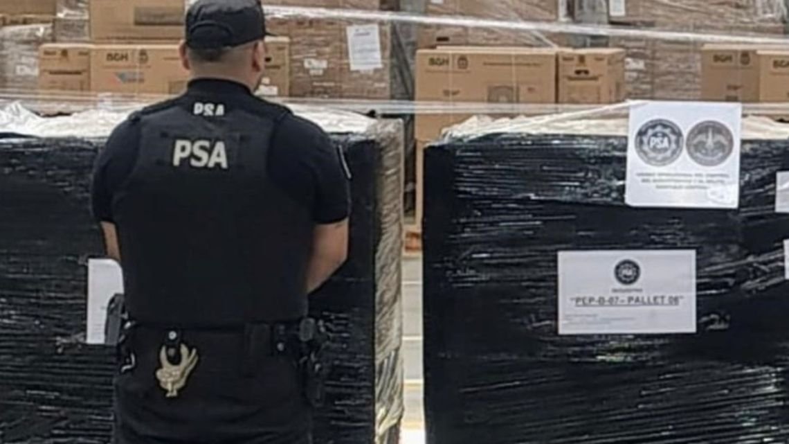 La PSA recuperó 1.800 notebooks del programa Conectar Igualdad tras allanamientos tras múltiples allanamientos