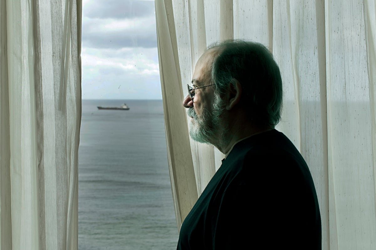 La música de Silvio Rodríguez en la cámara de Daniel Mordzinski: “Los cancioneros de este gran trovador son poemarios” | 50 Aniversario