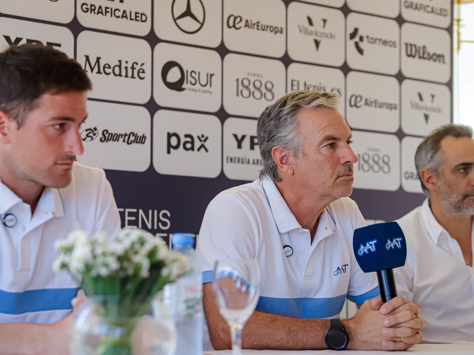 “No podés poner a un jugador entre la espada y la pared”