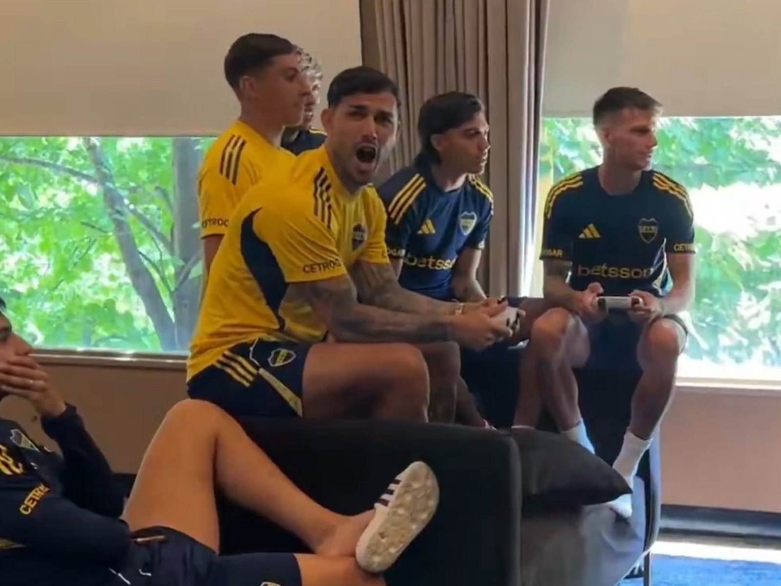 Play Station, ping-pong y metegol, los tres desafíos que enfrentaron a las duplas Paredes-Merentiel vs Zeballos-Zenón, en la pretemporada de Boca