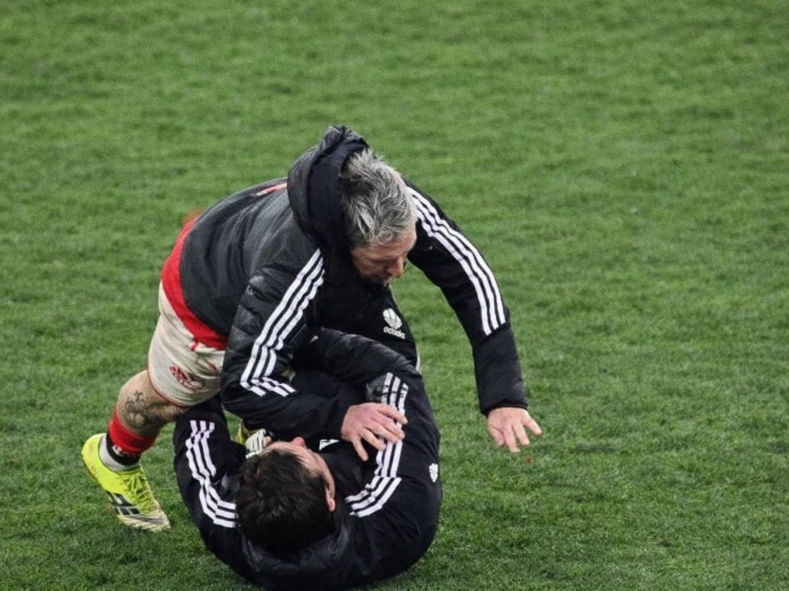 Prestianni contó que casi le rompen los ligamentos en el festejo del gol al Real Madrid :: Olé