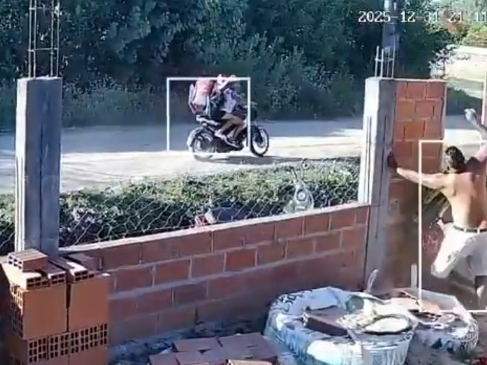 “Quedate quietito ahí porque te quemo, amigo”