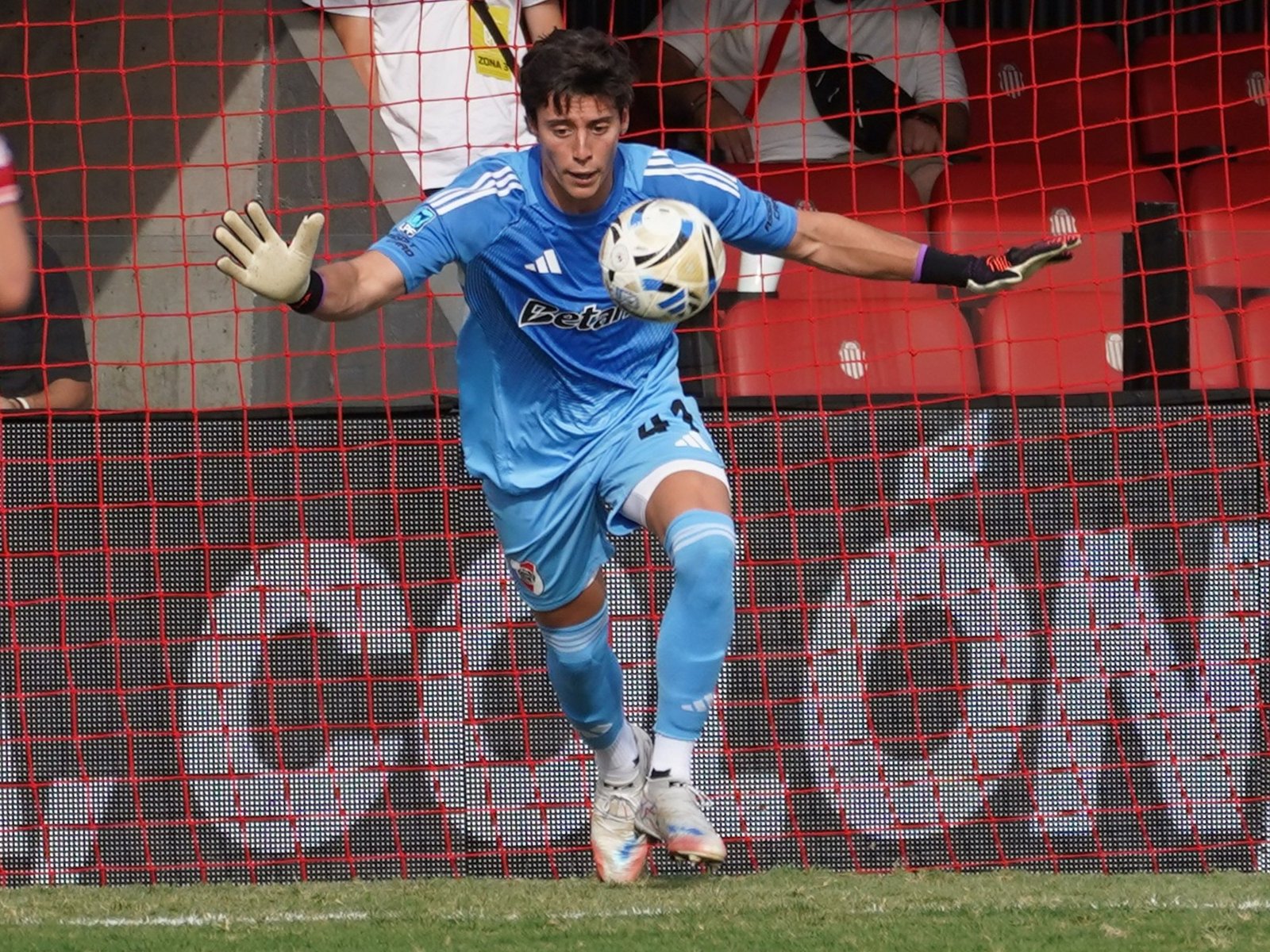 Quién es Santiago Beltrán, el arquero que le puso el cerrojo al arco de River y hace recuperar sin apuro a Franco Armani: "Va a dar que hablar"