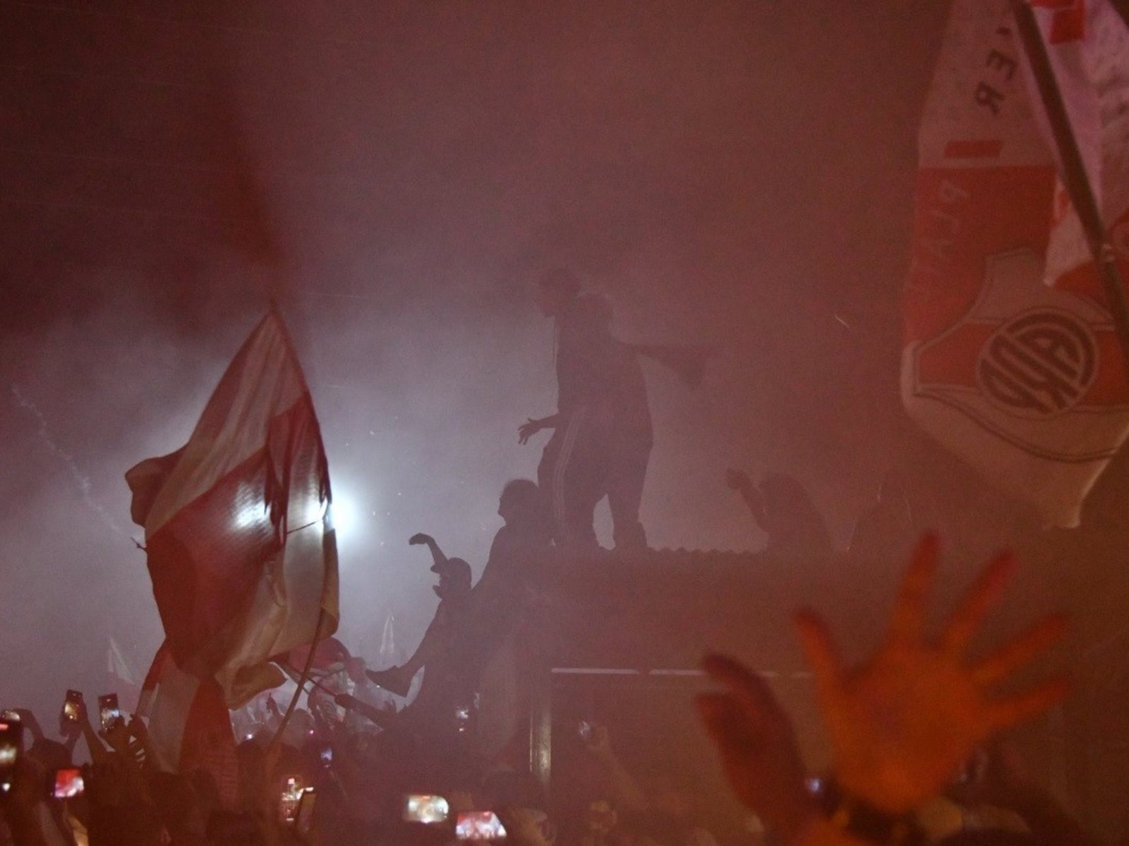 River llegó a San Martín de los Andes, fue recibido por una multitud y encara la etapa más fuerte de la pretemporada