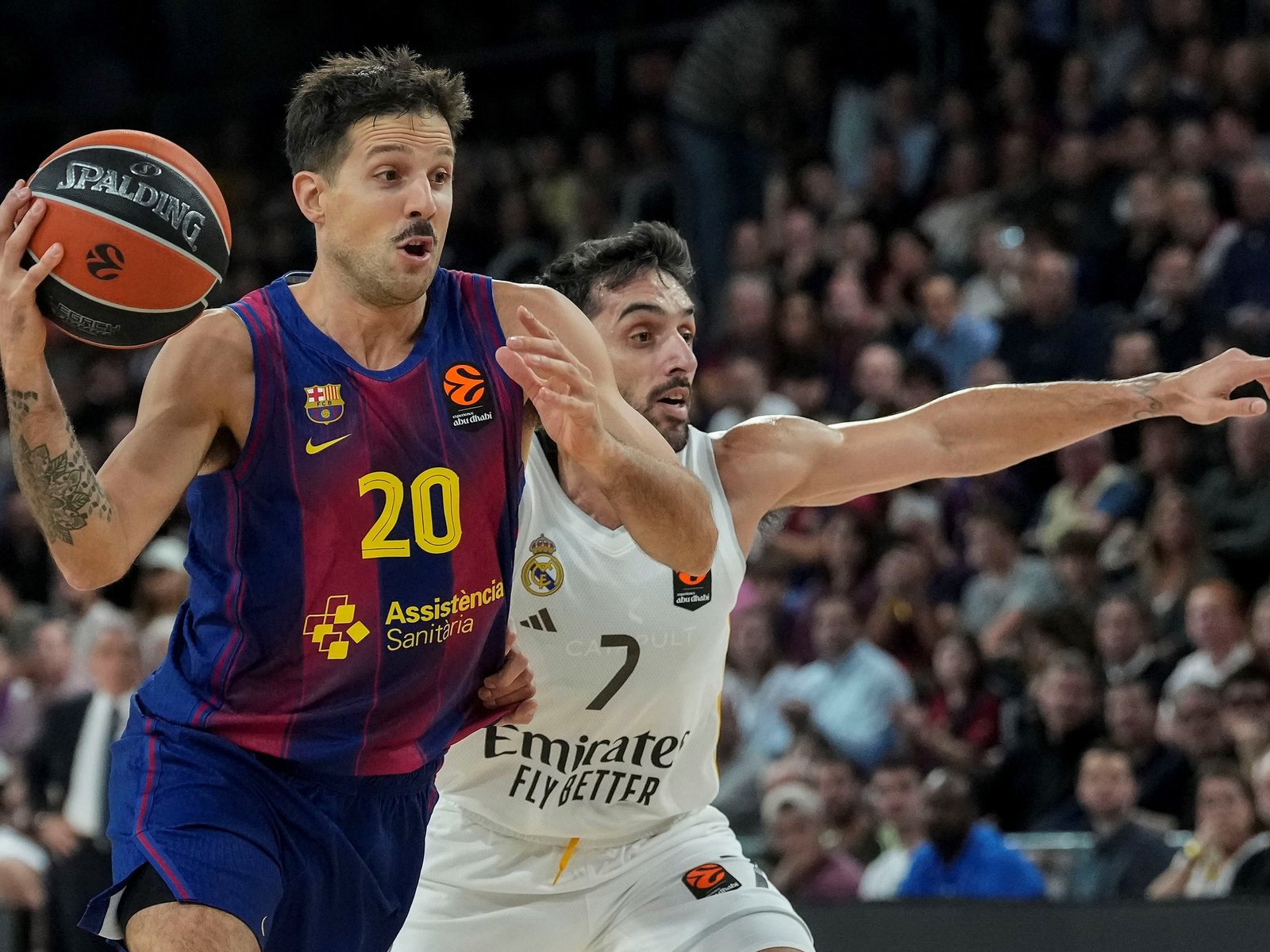 Tremenda actuación de Laprovíttola, figura del Barcelona que le quitó un invicto de 37 partidos de local al Real Madrid de Campazzo