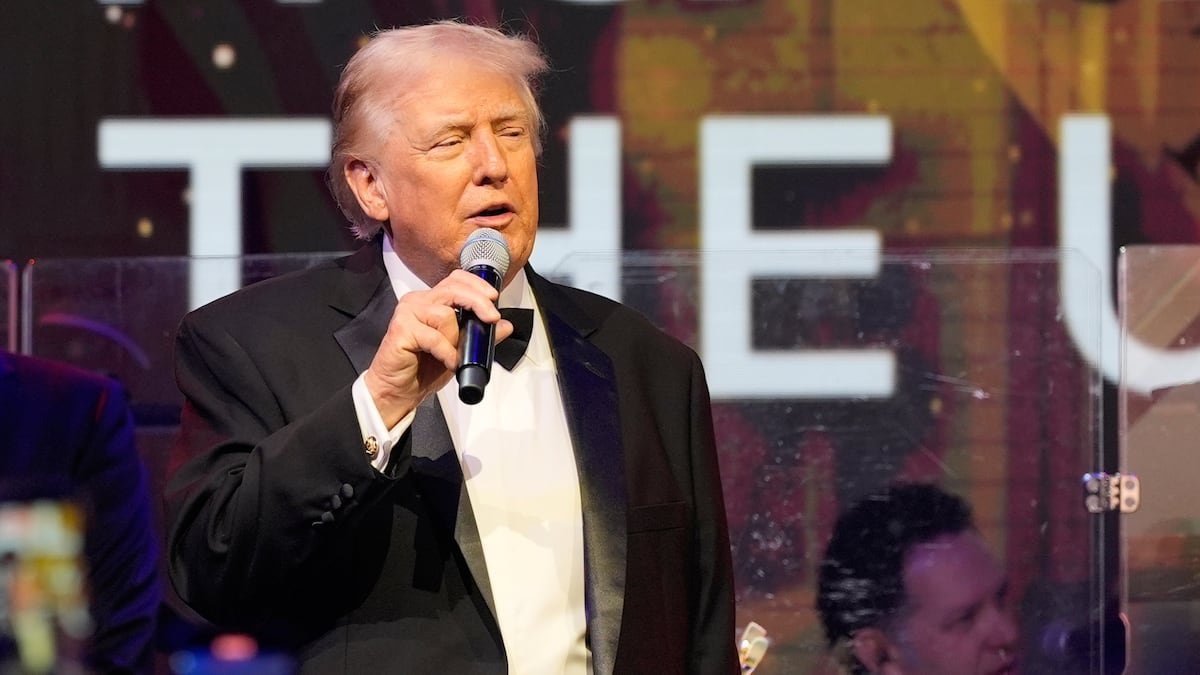 Trump alardea de su salud, pero sus propias declaraciones revelan elementos preocupantes | Internacional