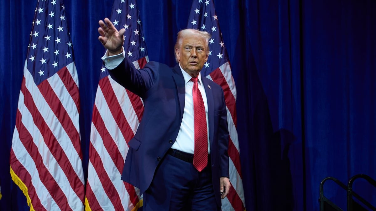 Trump asegura que Venezuela le entregará hasta 50 millones de barriles de petróleo | Internacional