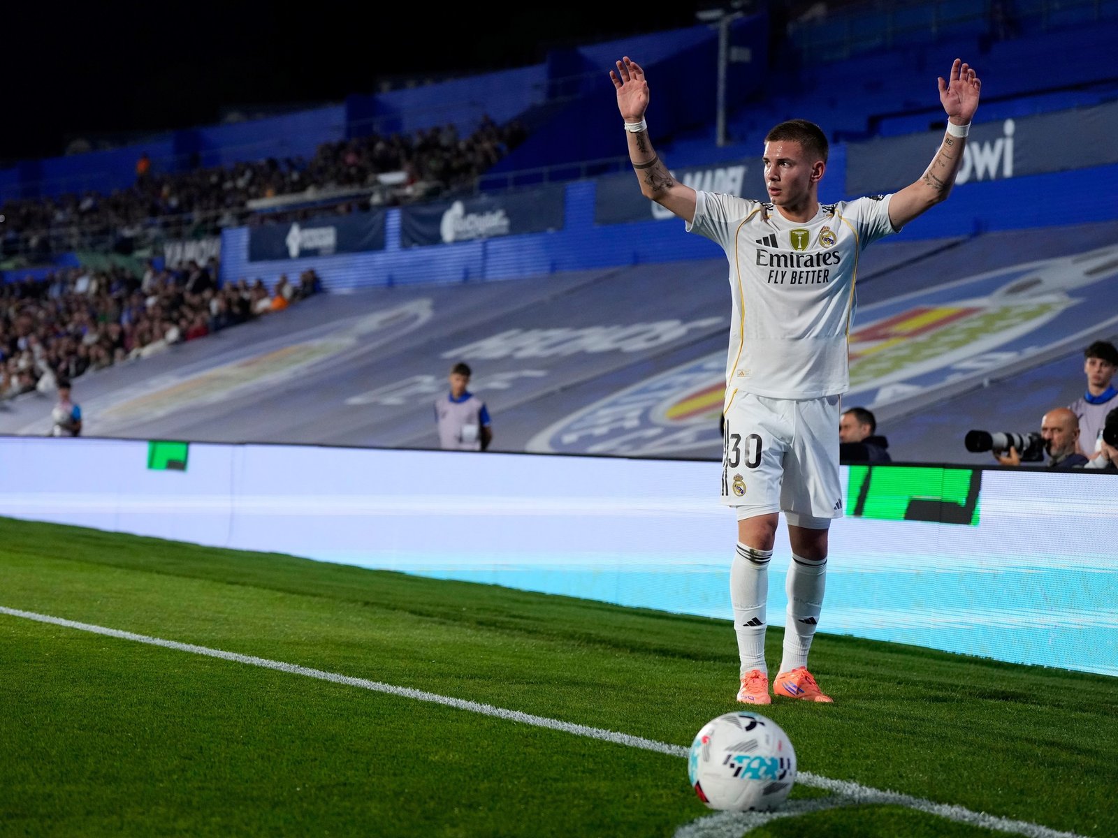 Un Real Madrid en crisis por la salida de Xabi Alonso visita al Albacete con el debut de Arbeloa y una chance de oro para Mastantuono