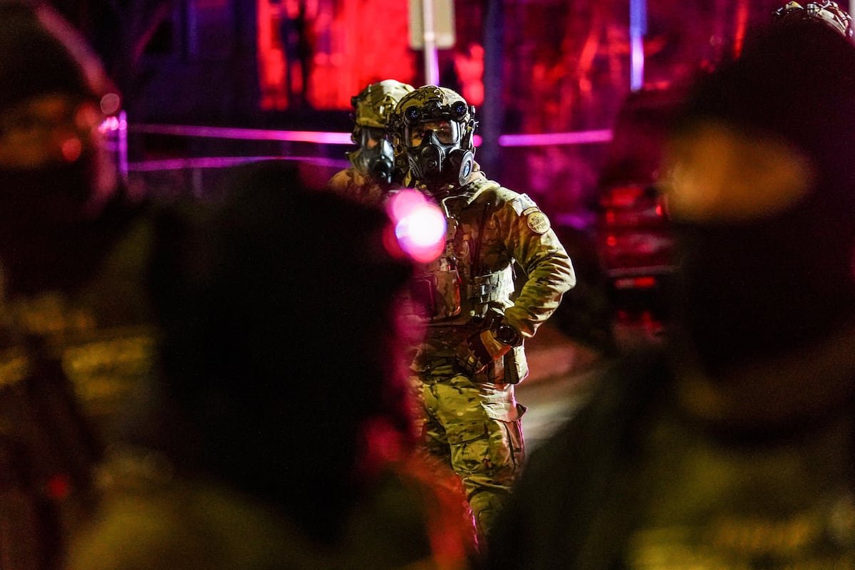 Un segundo tiroteo a manos de un agente federal agita las protestas en Minneapolis | Inmigración en Estados Unidos