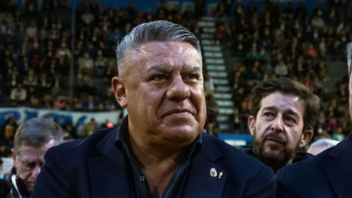 Un sponsor de la AFA denunció desvió de fondos, suspendió pagos y pidió la renuncia del Chiqui Tapia