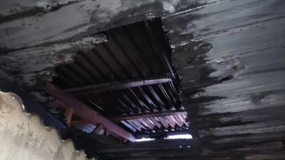 Vecinos ayudaron a controlar un incendio en Rawson