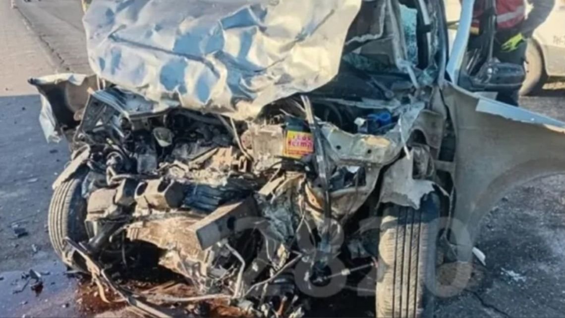 Violento choque frontal en Entre Ríos deja tres personas muertas