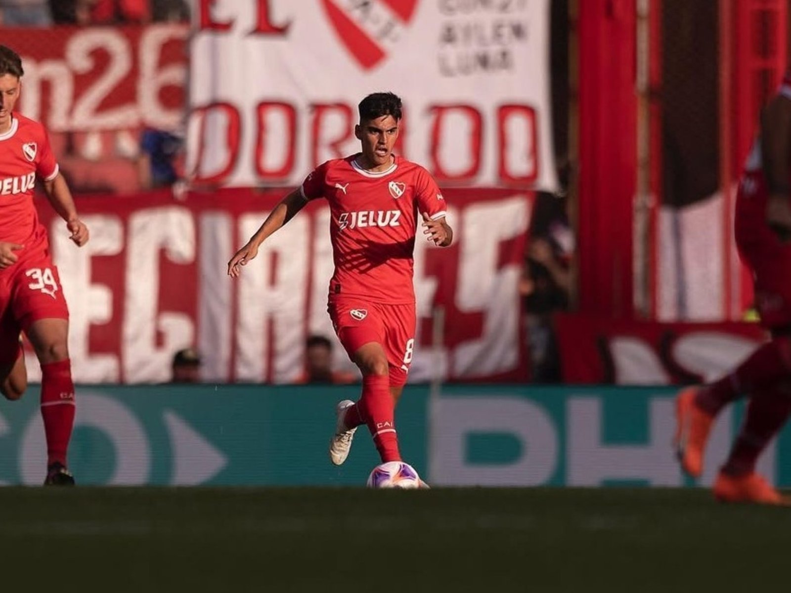 arregló con Colón, pero lo dejó plantado para firmar con Instituto que le retiró la oferta y ahora le cerró el mercado