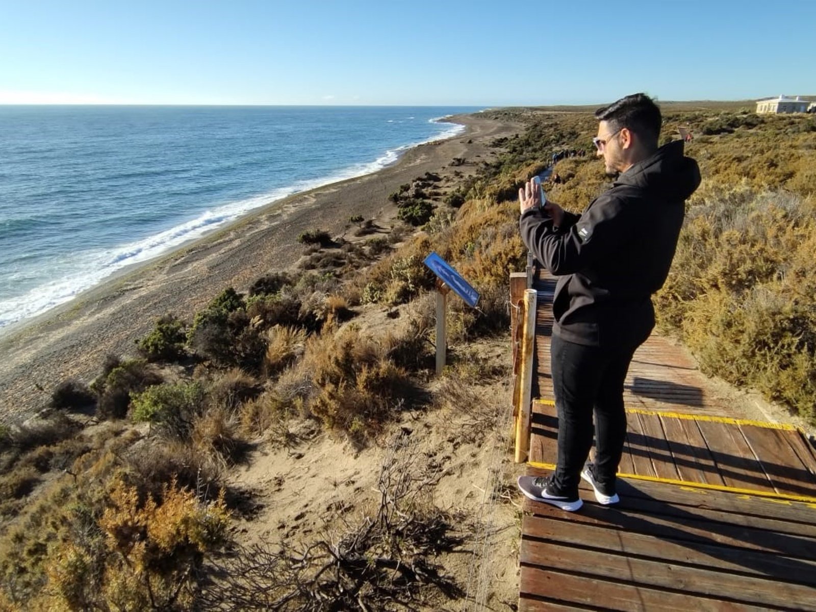 cerraron los miradores para avistaje de ballenas en plena temporada por un conflicto con los dueños de las tierras
