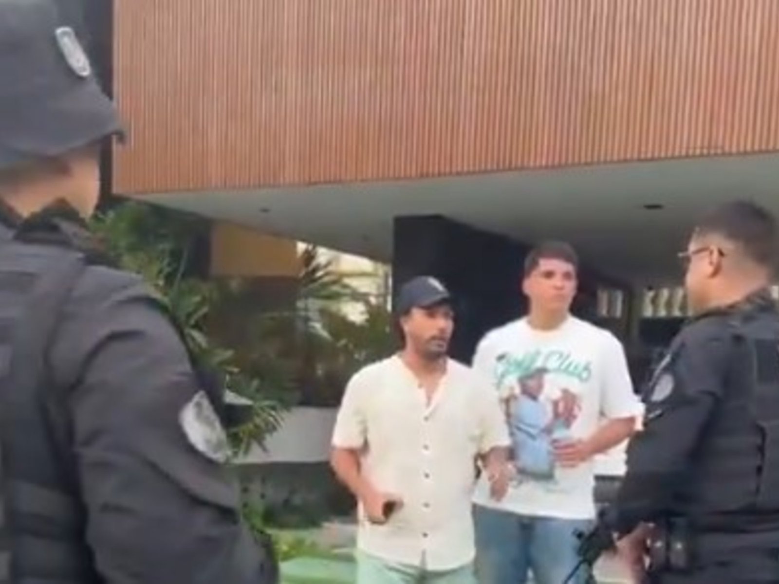 denuncias cruzadas de agresiones e intervención policial