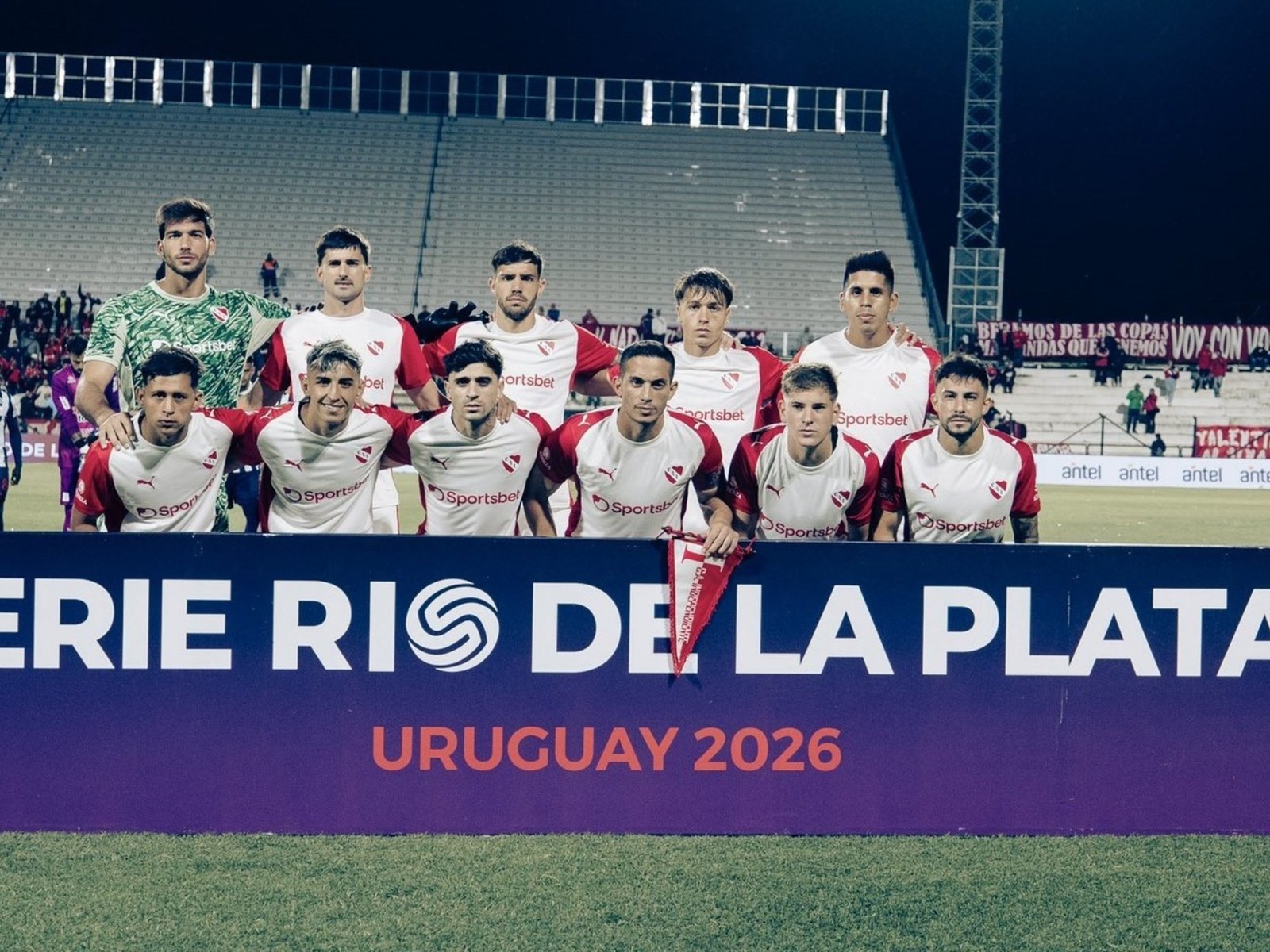 el “Rojo” tiene su tercer partido en Uruguay