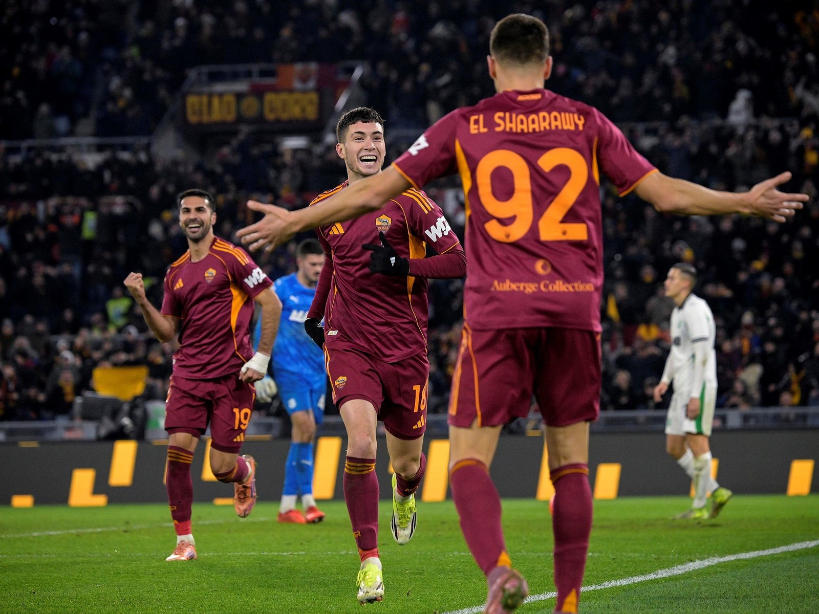 gol y asistencia en el triunfo de la Roma, que está en el podio en Italia