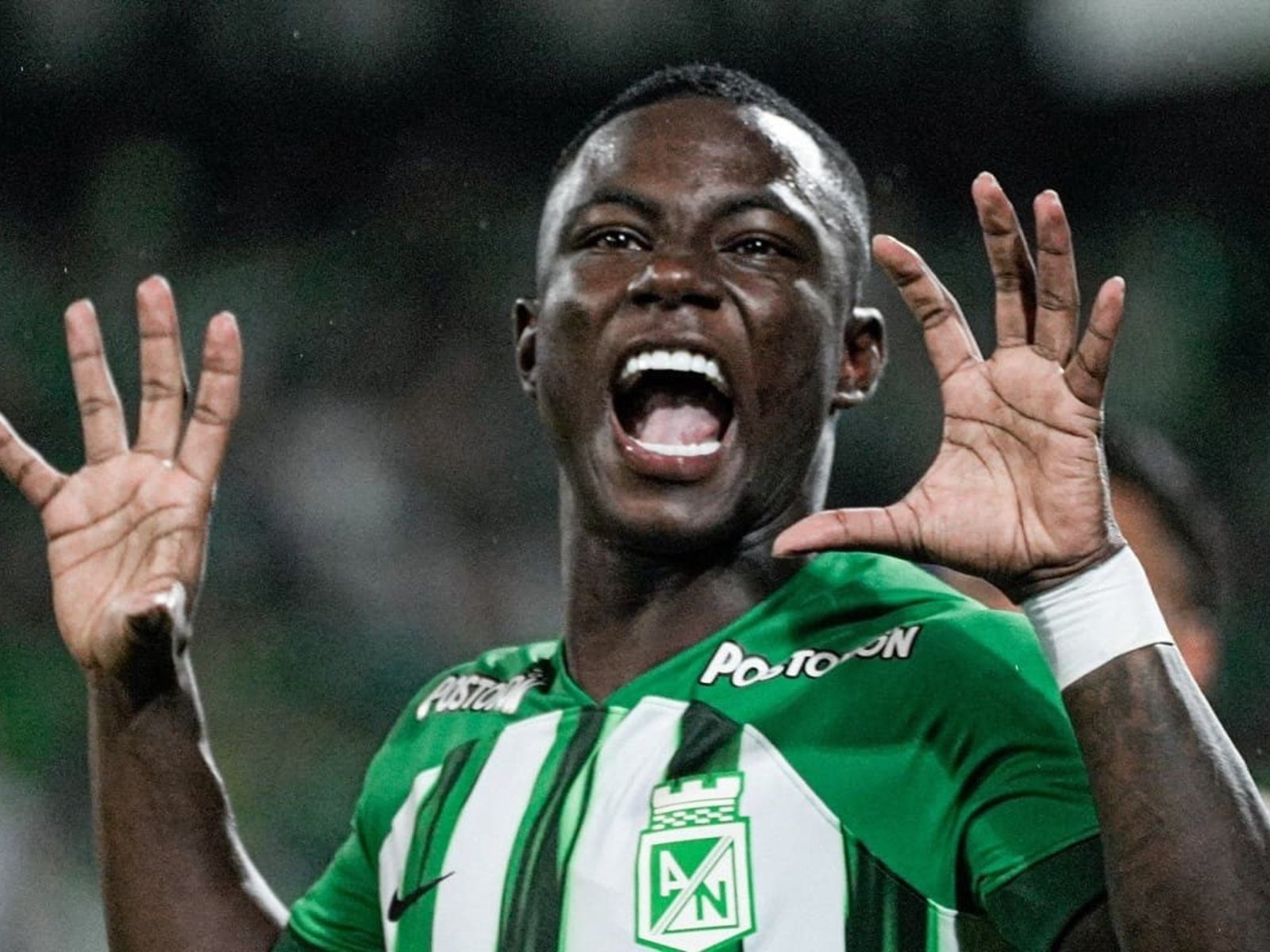 le tiró un palo a Boca porque no cierra su llegada y se plantó con Atlético Nacional