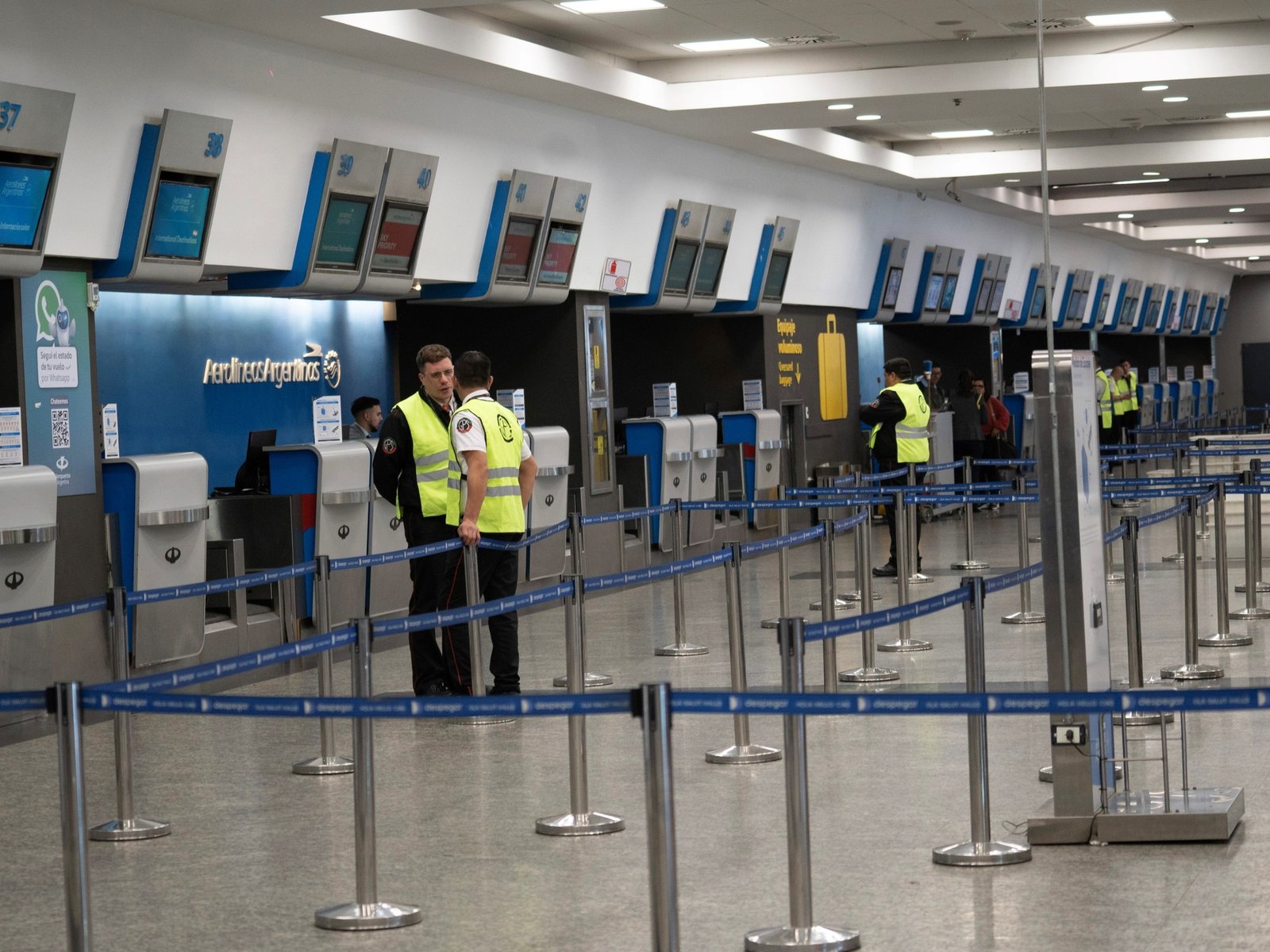 podría haber demoras y cancelaciones de vuelos