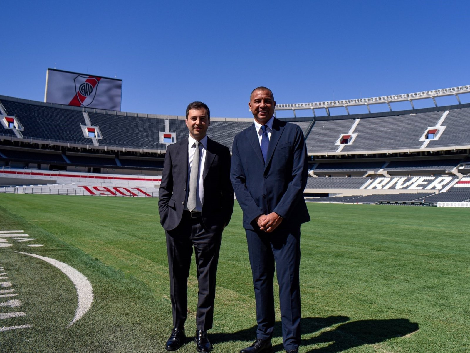 tendrá un cargo gerencial y será el representante institucional