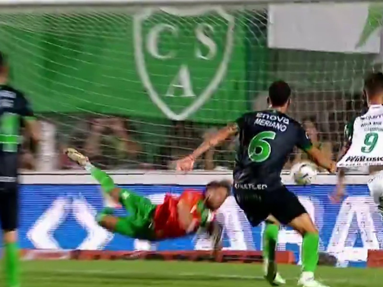 ¿La polémica de la fecha? Así fue la dudosa tarjeta roja que recibió Banfield contra Sarmiento :: Olé