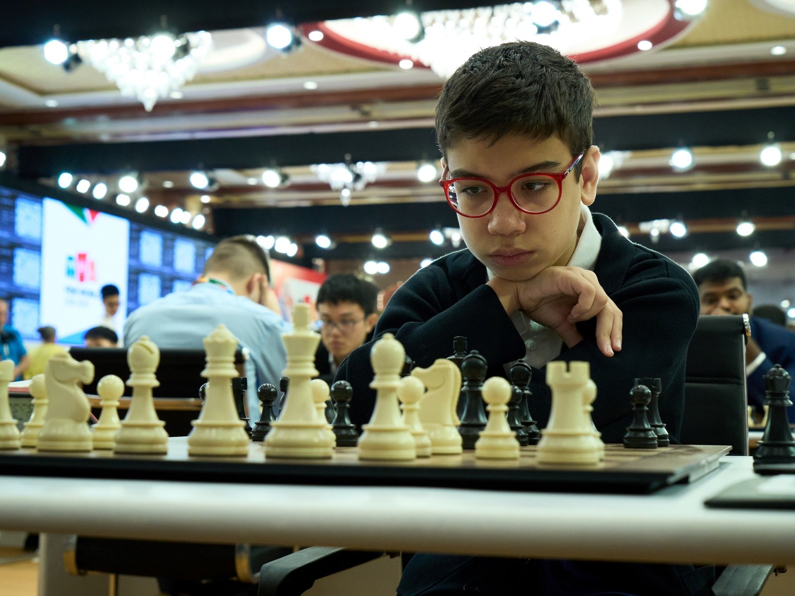 ¿Y si Faustino Oro, el Messi del ajedrez, jugara al fútbol? :: Olé