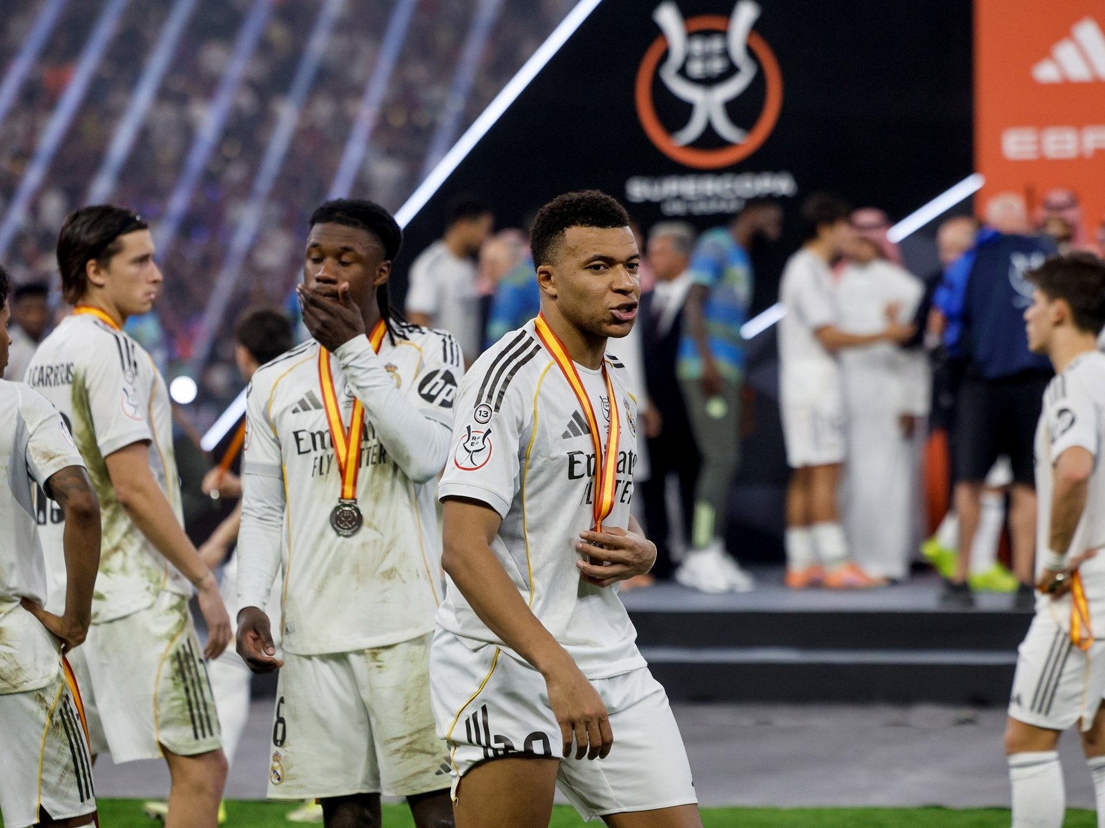 ¿lo echaron Vinicius y Mbappé?