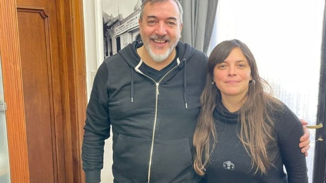 ATE Córdoba se moviliza contra la reforma laboral con una radio abierta en Plaza San Martín