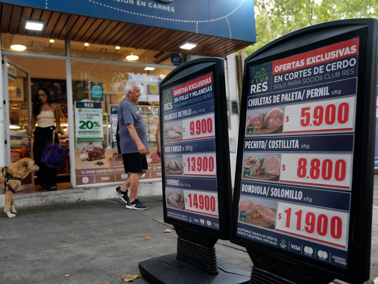 Con la carne por las nubes algunos no resignan calidad pero sí cantidad y otros se pasan directamente al pollo