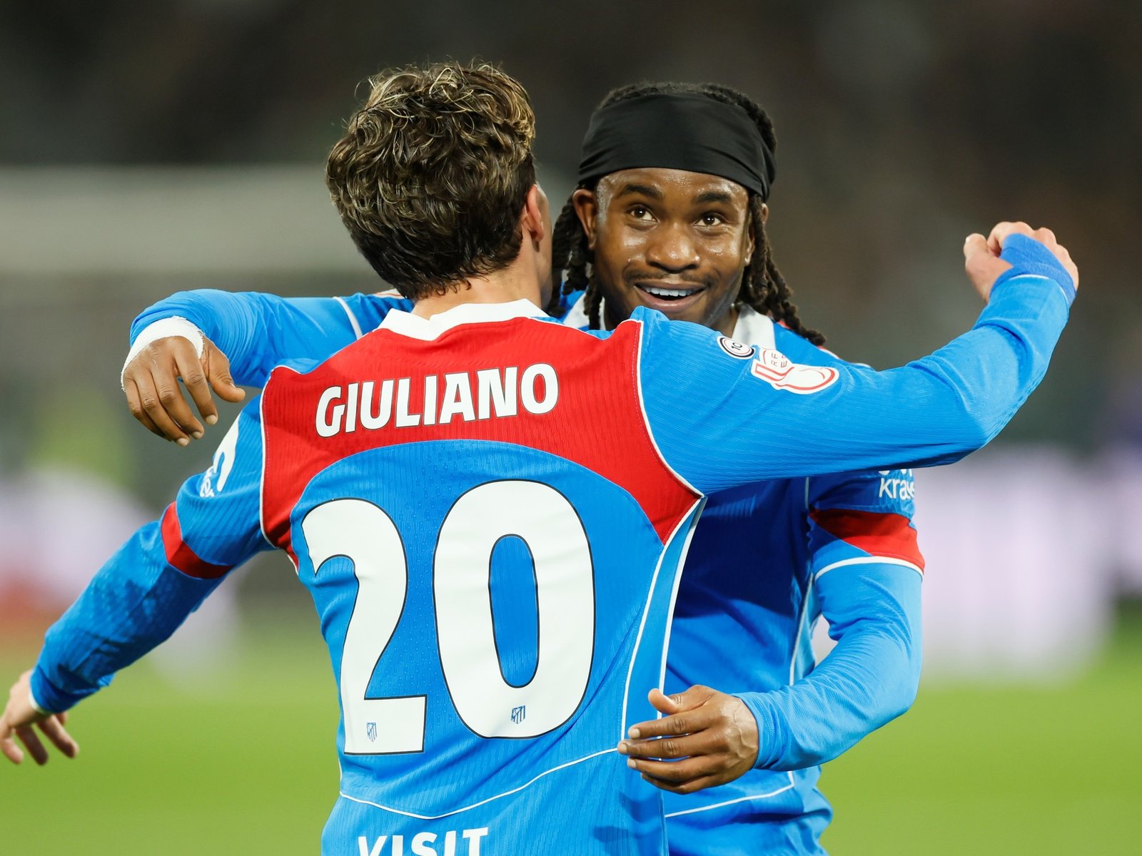 "Es un futbolista diferente a todos los que tenemos"